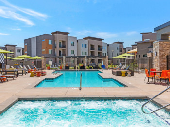 Decron Acquires Class A Multifamily Community in Phoenix for $69 Million