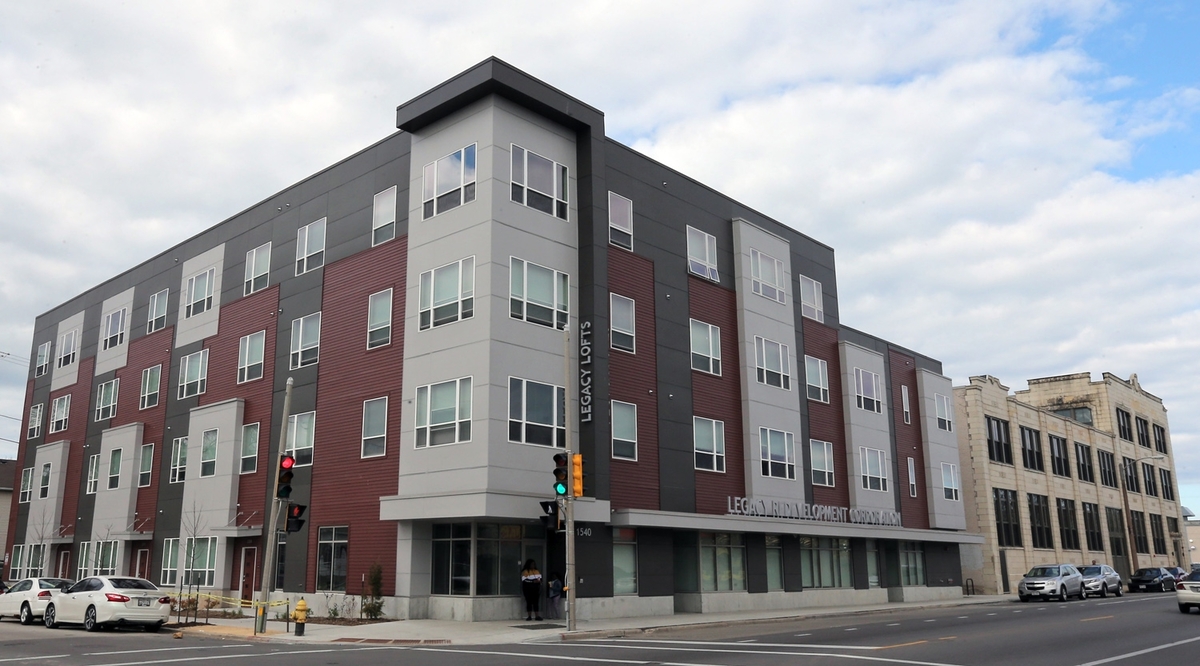 Evergreen Real Estate Group and Legacy Midwest Renewal Corp. recently completed Legacy Lofts, a 64-unit mixed-income rental community in Milwaukee’s Lindsay Heights neighborhood. The project included the redevelopment of the former Blommer Ice Cream Factory, as well as the construction of a three-story addition.