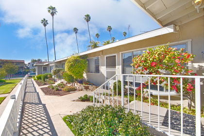 Stepp Commercial Completes a Santa Monica Apartment Property Sale with a Per-Unit Price of $552,500