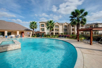 Berkadia Arranges Debt and Equity for Class A Houston Apartments